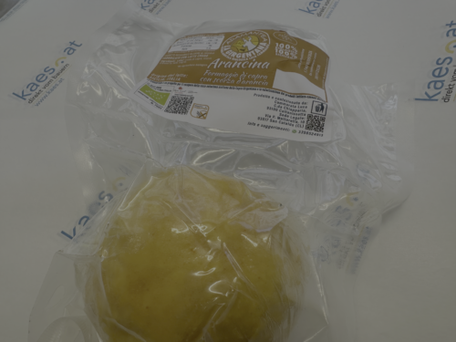 Arancina - Ziegenfrischkäse im Orangenzester gereift